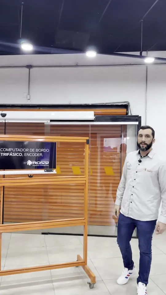 Portão deslizante com motor Rossi Nitro na loja da Facilita